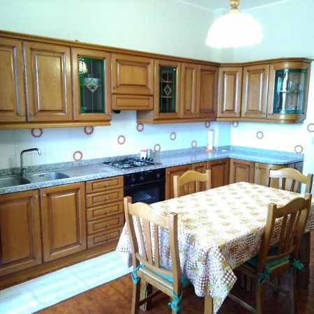 Domanda Appartement Calosso Buitenkant foto
